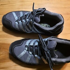 KURU womens Trail Shoes